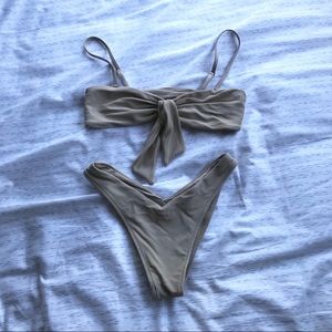 Frankie’s Bikini Enzo Set